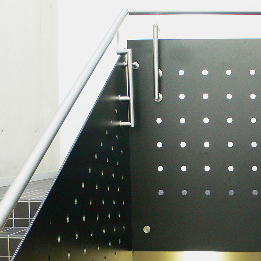 Modern Custom Staircase parapet